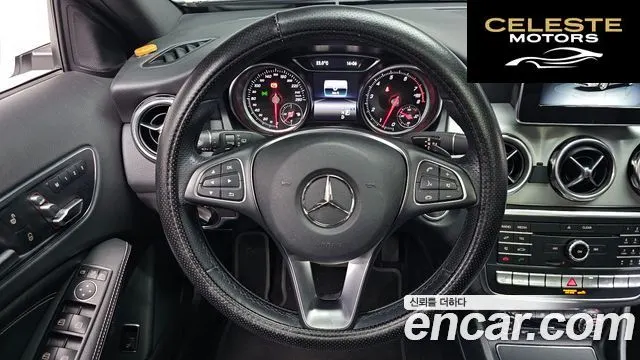 MERCEDES BENZ GLA-Classe X156 GLA250 4MATIC 2019 — photo 18 sur 34
