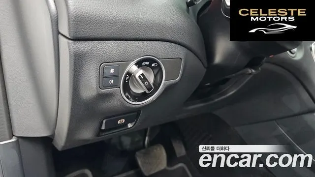 MERCEDES BENZ GLA-Classe X156 GLA250 4MATIC 2019 — photo 28 sur 34