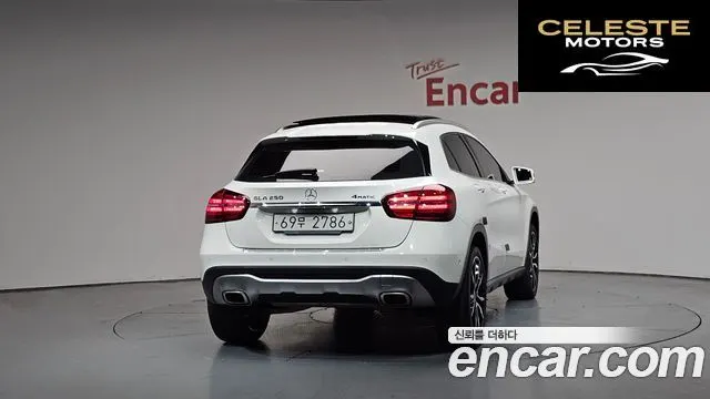 MERCEDES BENZ GLA-Classe X156 GLA250 4MATIC 2019 — photo 3 sur 34