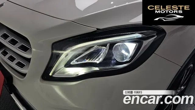 MERCEDES BENZ GLA-Classe X156 GLA250 4MATIC 2019 — photo 7 sur 34