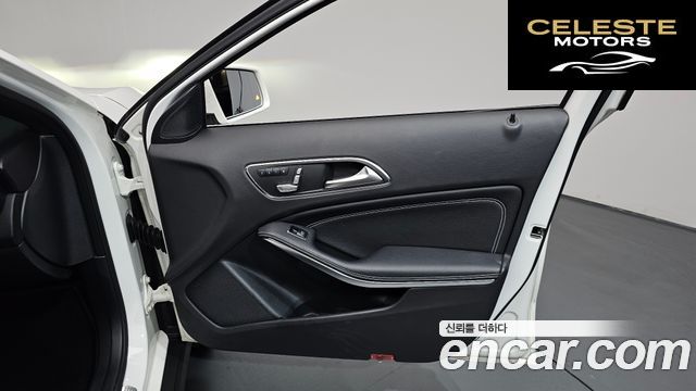 MERCEDES BENZ GLA-Classe X156 GLA250 4MATIC 2019 — photo 13 sur 34
