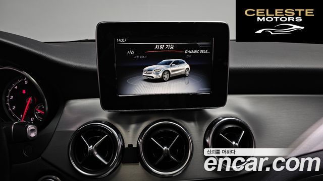 MERCEDES BENZ GLA-Classe X156 GLA250 4MATIC 2019 — photo 19 sur 34