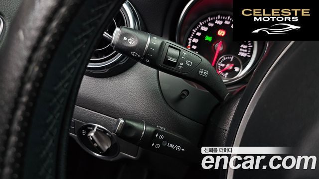 MERCEDES BENZ GLA-Classe X156 GLA250 4MATIC 2019 — photo 29 sur 34