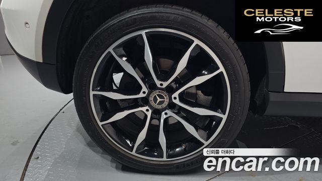 MERCEDES BENZ GLA-Classe X156 GLA250 4MATIC 2019 — photo 6 sur 34