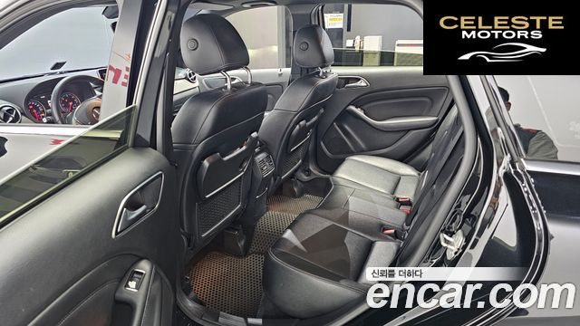 MERCEDES BENZ B-Classe W246 B200 d 2018 — photo 16 sur 35
