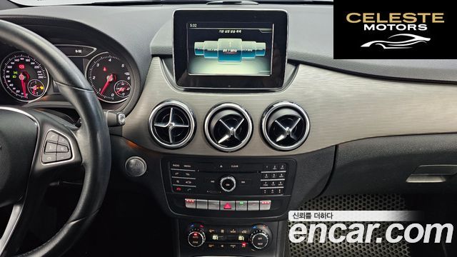 MERCEDES BENZ B-Classe W246 B200 d 2018 — photo 20 sur 35