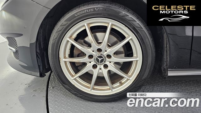 MERCEDES BENZ B-Classe W246 B200 d 2018 — photo 5 sur 35
