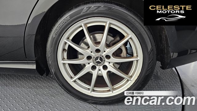 MERCEDES BENZ B-Classe W246 B200 d 2018 — photo 7 sur 35