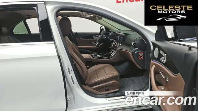 MERCEDES BENZ E-Classe W213 E300 4MATIC Avantgarde 2019 — photo 17 sur 41