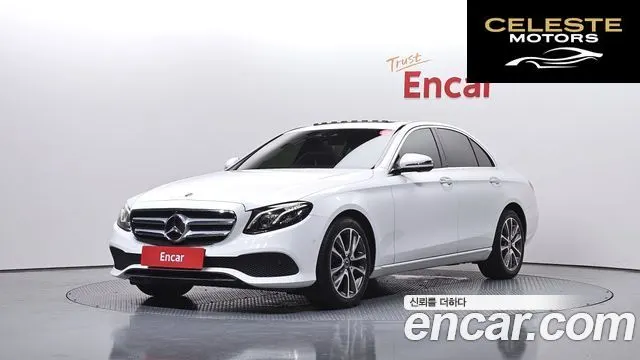 MERCEDES BENZ E-Classe W213 E300 4MATIC Avantgarde 2019 — photo 36 sur 41