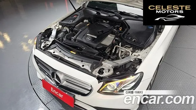 MERCEDES BENZ E-Classe W213 E300 4MATIC Avantgarde 2019 — photo 6 sur 41