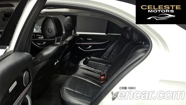 MERCEDES BENZ E-Classe W213 E300 Avantgarde 2017 — photo 12 sur 20