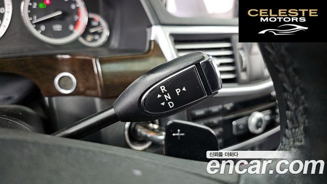 MERCEDES BENZ E-Classe W212 E200 CGI 2012 — photo 9 sur 20