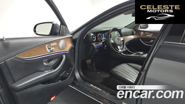MERCEDES BENZ E-Classe W213 E300 4MATIC Exclusive 2018 — photo 12 sur 34