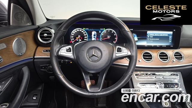 MERCEDES BENZ E-Classe W213 E300 4MATIC Exclusive 2018 — photo 18 sur 34