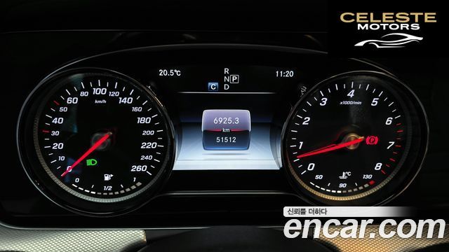 MERCEDES BENZ E-Classe W213 E200 Avantgarde 2018 — photo 11 sur 32