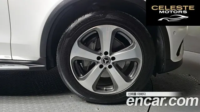 MERCEDES BENZ GLC-Classe X253 GLC300 4MATIC 2019 — photo 6 sur 30