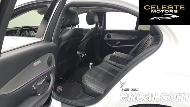 MERCEDES BENZ E-Classe W213 E200 Avantgarde 2017 — photo 11 sur 20