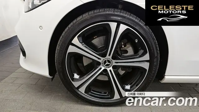 MERCEDES BENZ C-Classe W206 C300 4MATIC Avantgarde 2023 — photo 5 sur 41