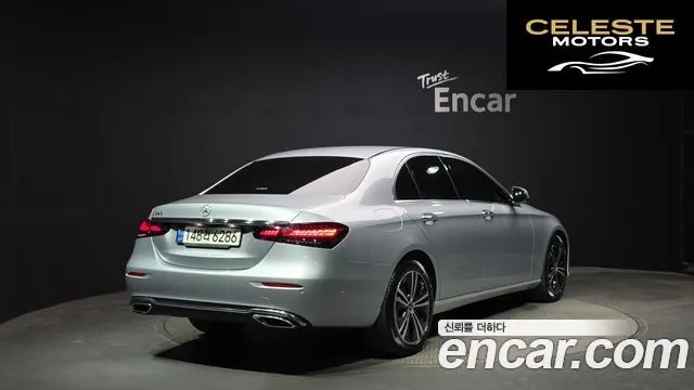 MERCEDES BENZ E-Classe W213 E250 Avantgarde 2022 — photo 2 sur 31