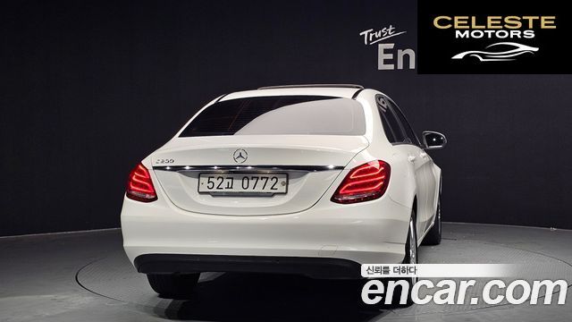 MERCEDES BENZ C-Classe W205 C200 2016 — photo 4 sur 20