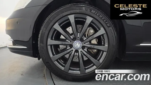 MERCEDES BENZ S-Classe W221 S500L 2010 — photo 5 sur 20