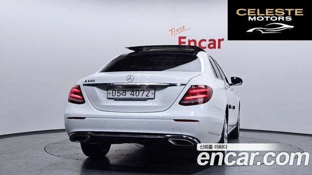MERCEDES BENZ E-Classe W213 E300 Exclusive 2017 — photo 4 sur 35