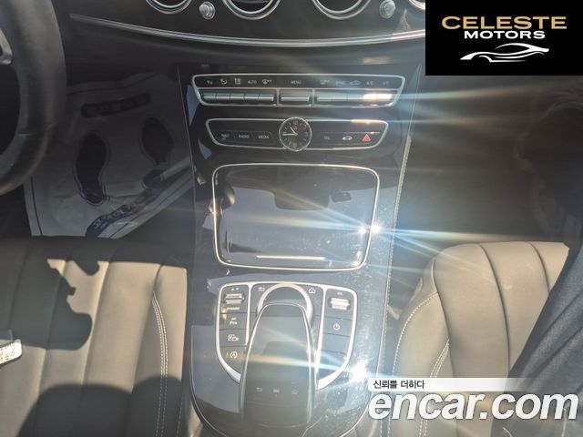 MERCEDES BENZ E-Classe W213 E220d 4MATIC Exclusive 2020 — photo 11 sur 26