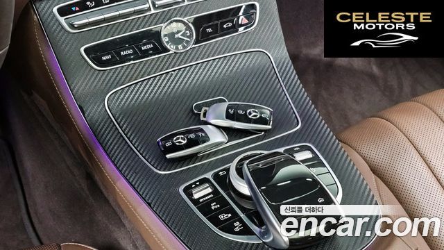 MERCEDES BENZ E-Classe W213 E300e Exclusive 2019 — photo 11 sur 31