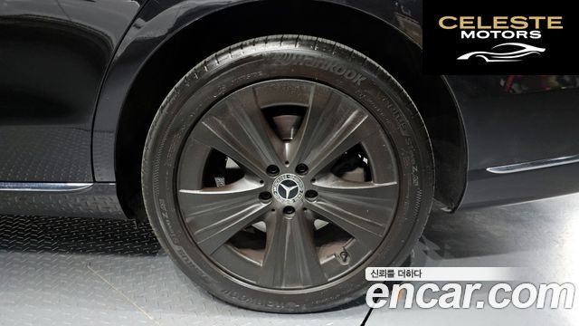 MERCEDES BENZ E-Classe W213 E300e Exclusive 2019 — photo 6 sur 31