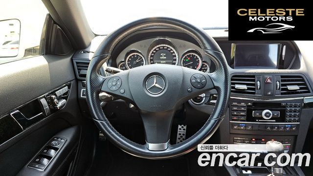 MERCEDES BENZ E-Classe W212 E350 Cabriolet 2011 — photo 12 sur 20