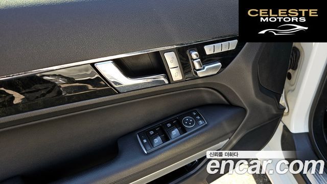MERCEDES BENZ E-Classe W212 E350 Cabriolet 2011 — photo 19 sur 20