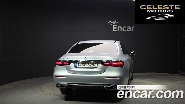 MERCEDES BENZ E-Classe W213 E250 Avantgarde 2022 — photo 4 sur 31