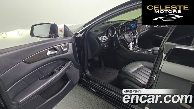 MERCEDES BENZ CLS-Classe W218 CLS350 2012 — photo 10 sur 20
