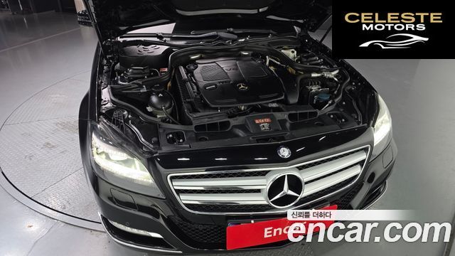 MERCEDES BENZ CLS-Classe W218 CLS350 2012 — photo 6 sur 20