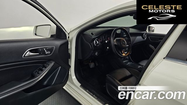 MERCEDES BENZ A-Classe W176 A200 2017 — photo 10 sur 20