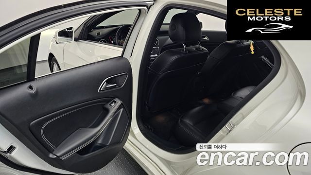 MERCEDES BENZ A-Classe W176 A200 2017 — photo 12 sur 20