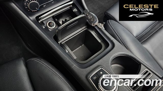 MERCEDES BENZ A-Classe W176 A200 2017 — photo 9 sur 20