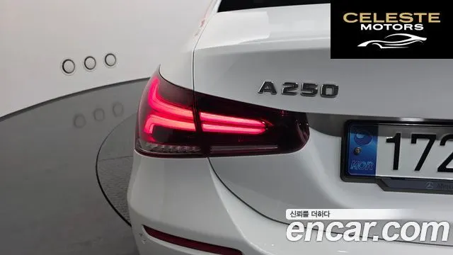MERCEDES BENZ A-Classe W177 A250 4MATIC Berline 2021 — photo 8 sur 35