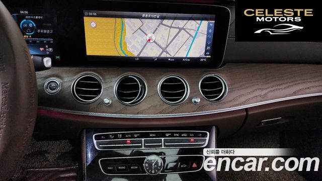 MERCEDES BENZ E-Classe W213 E300 Exclusive 2017 — photo 12 sur 20