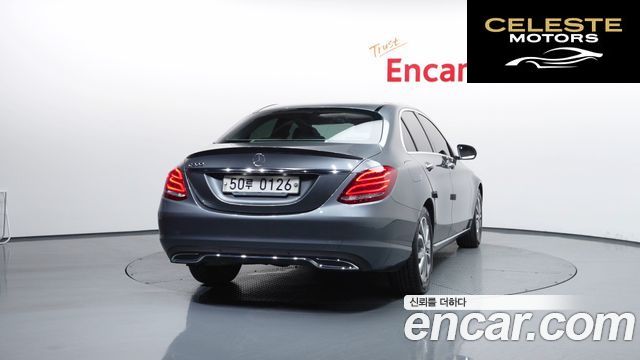 MERCEDES BENZ C-Classe W205 C200 Avantgarde 2017 — photo 4 sur 26