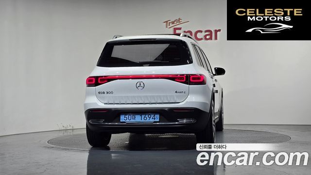 MERCEDES BENZ EQB X243 EQB300 4MATIC 2024 — photo 3 sur 37