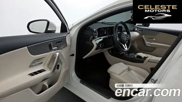 MERCEDES BENZ A-Classe W177 A250 4MATIC Berline 2021 — photo 12 sur 35