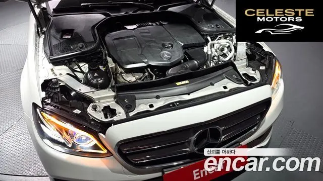 MERCEDES BENZ E-Classe W213 E220d Avantgarde 2020 — photo 6 sur 33