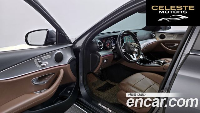 MERCEDES BENZ E-Classe W213 E300 Avantgarde 2019 — photo 10 sur 26