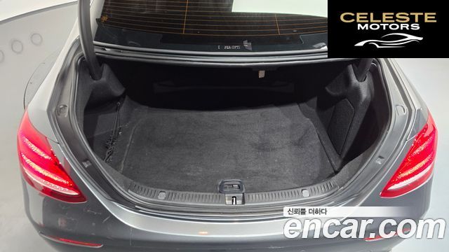 MERCEDES BENZ E-Classe W213 E300 Avantgarde 2019 — photo 17 sur 26