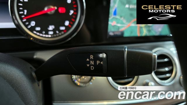 MERCEDES BENZ E-Classe W213 E300 Avantgarde 2019 — photo 9 sur 26