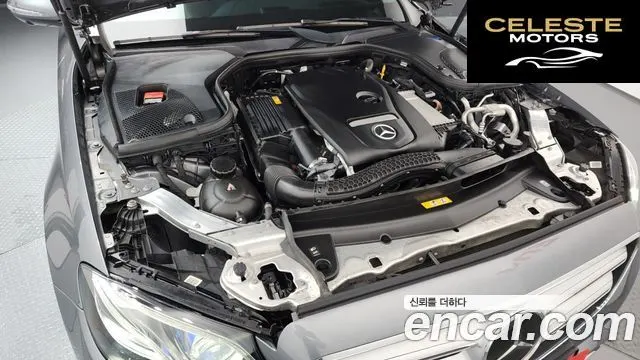 MERCEDES BENZ E-Classe W213 E300 4MATIC Avantgarde 2019 — photo 6 sur 34