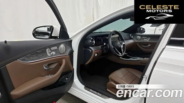 MERCEDES BENZ E-Classe W213 E350 4MATIC Avantgarde 2022 — photo 10 sur 20