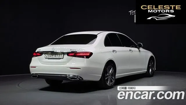MERCEDES BENZ E-Classe W213 E350 4MATIC Avantgarde 2022 — photo 2 sur 20